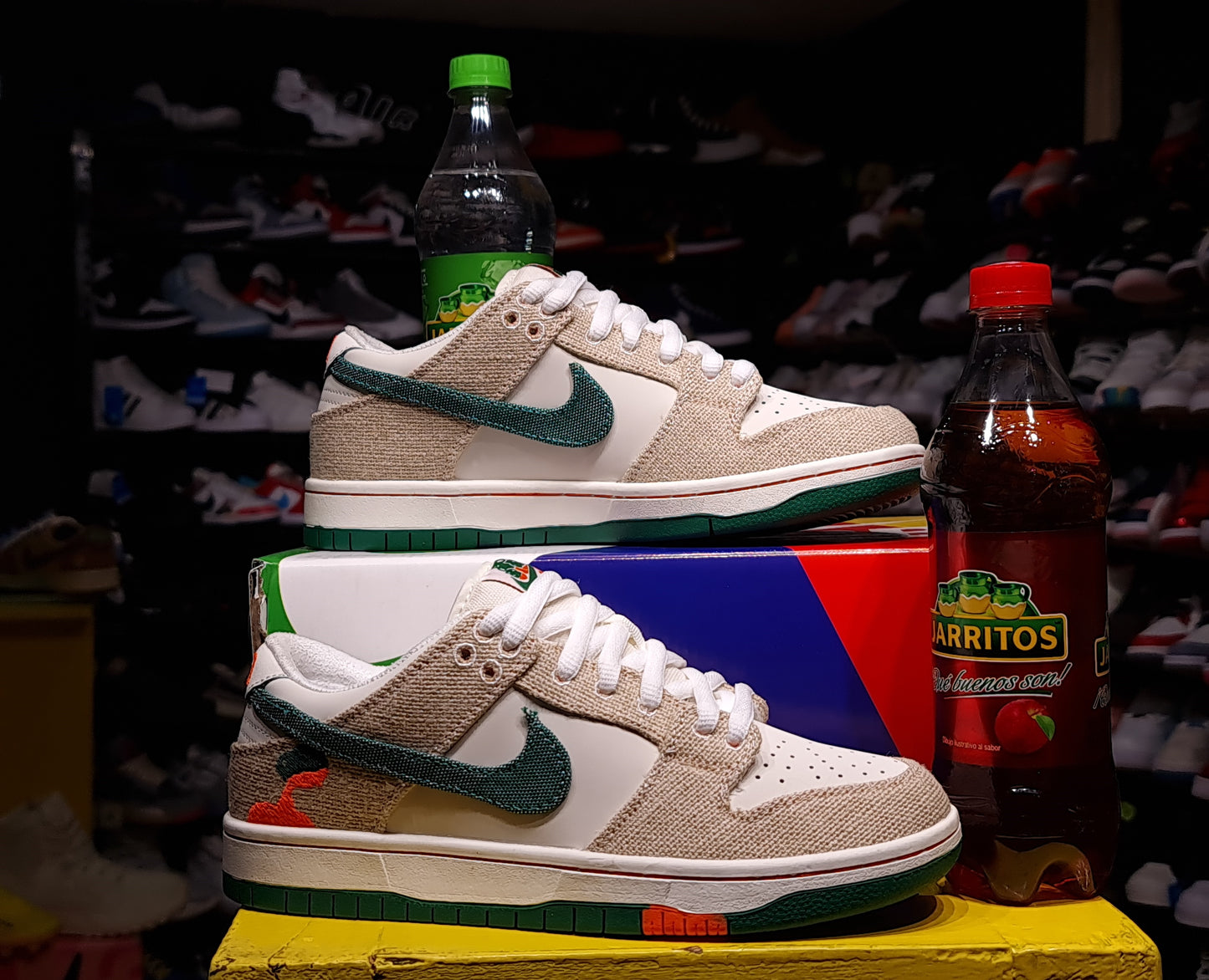 NKE SB DUNK LOW JARRITOS