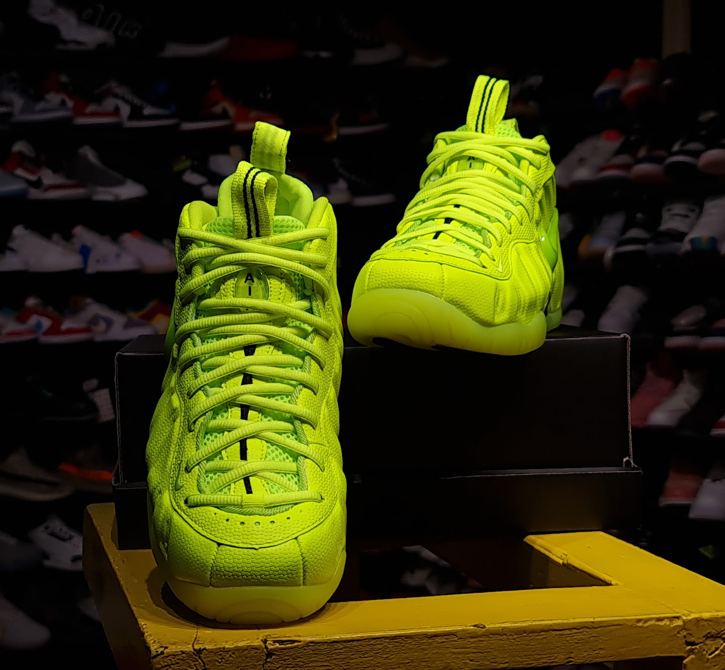 NKE FOAMPOSITE VOLT