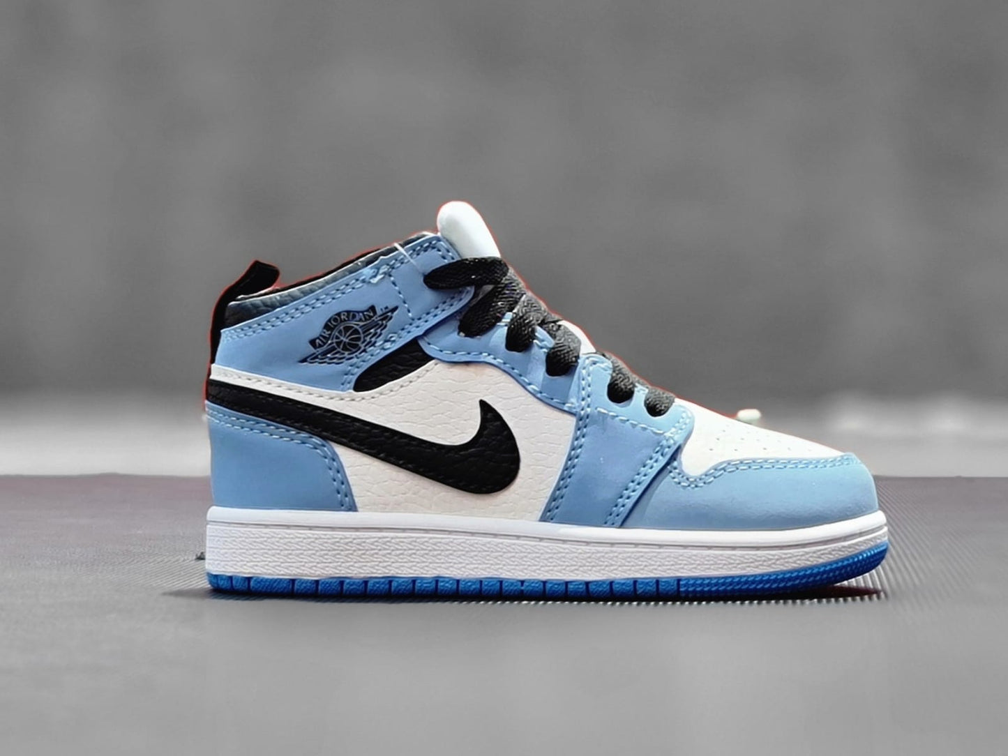 JRND RETRO 1 UNC UNIVERSITY BLUE KIDS