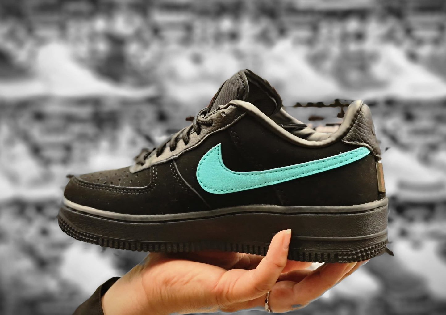 NKE AIR FORCE 1 TIFFANY