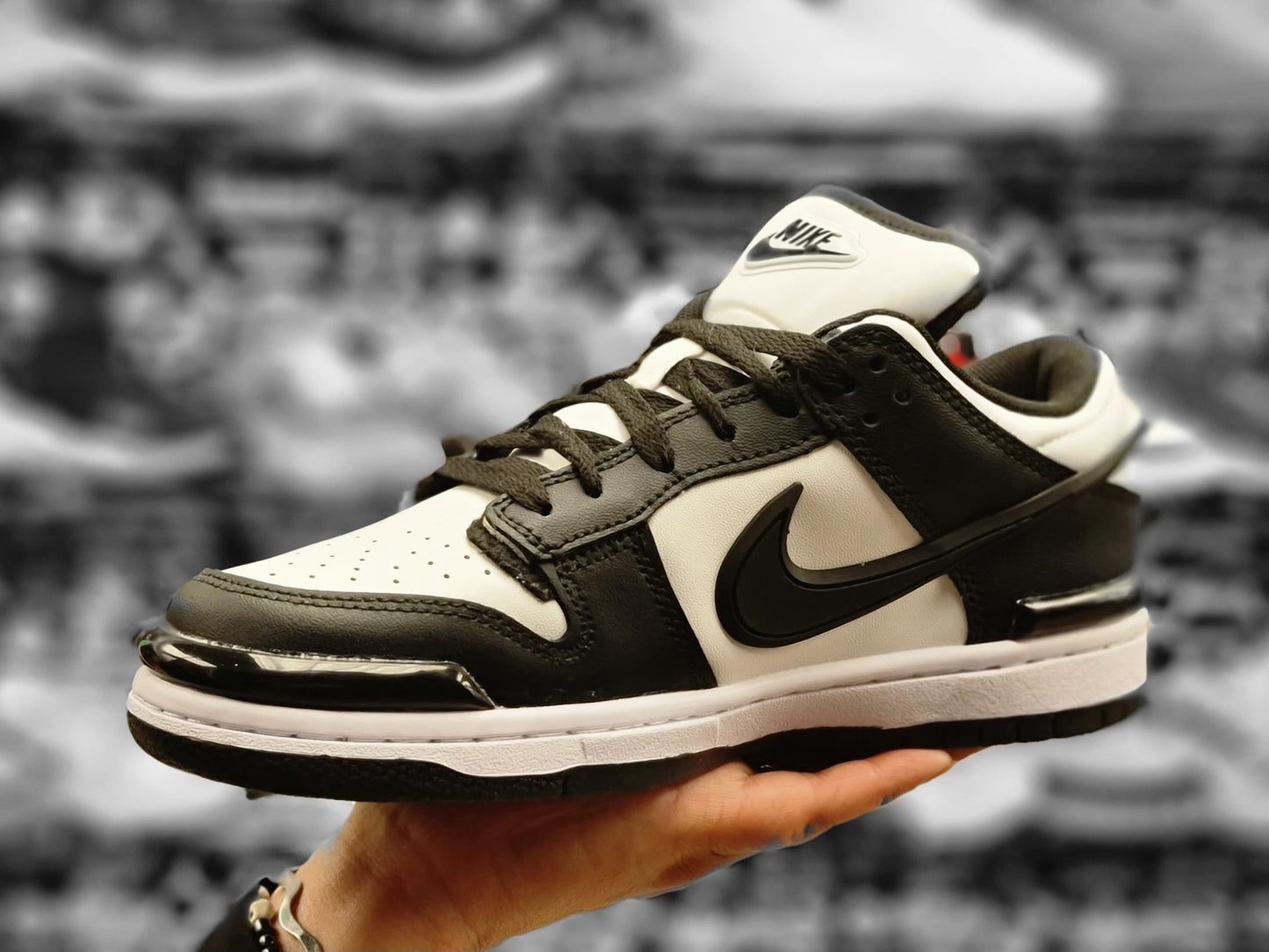 NKE SB DUNK AMBUSH LOW TWIST PANDA