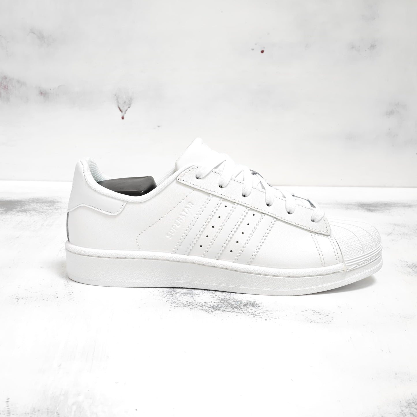 ADDS CONCHA SUPER STAR TRIPLE WHITE