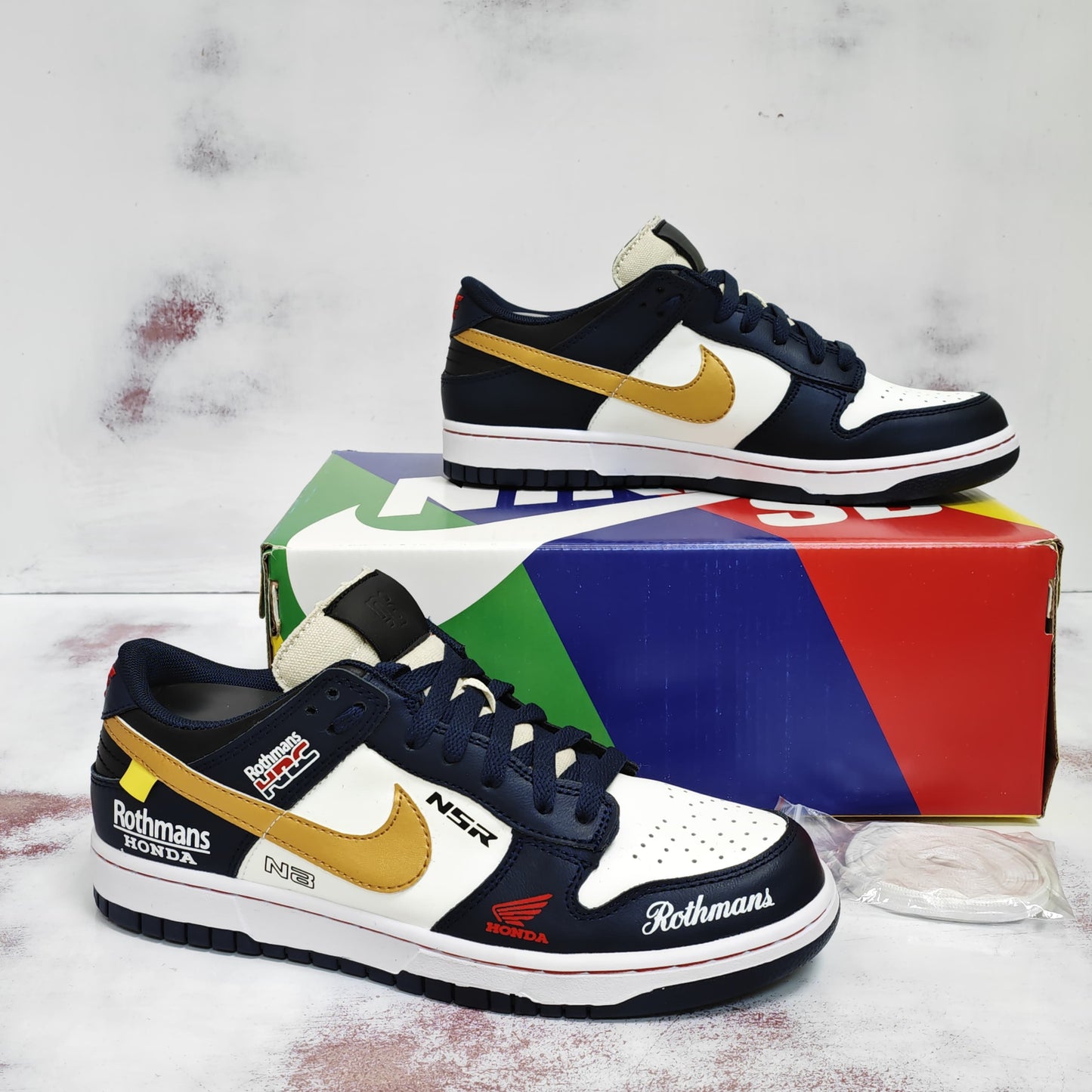 NKE SB DUNK LOW HONDA ROTHMANS