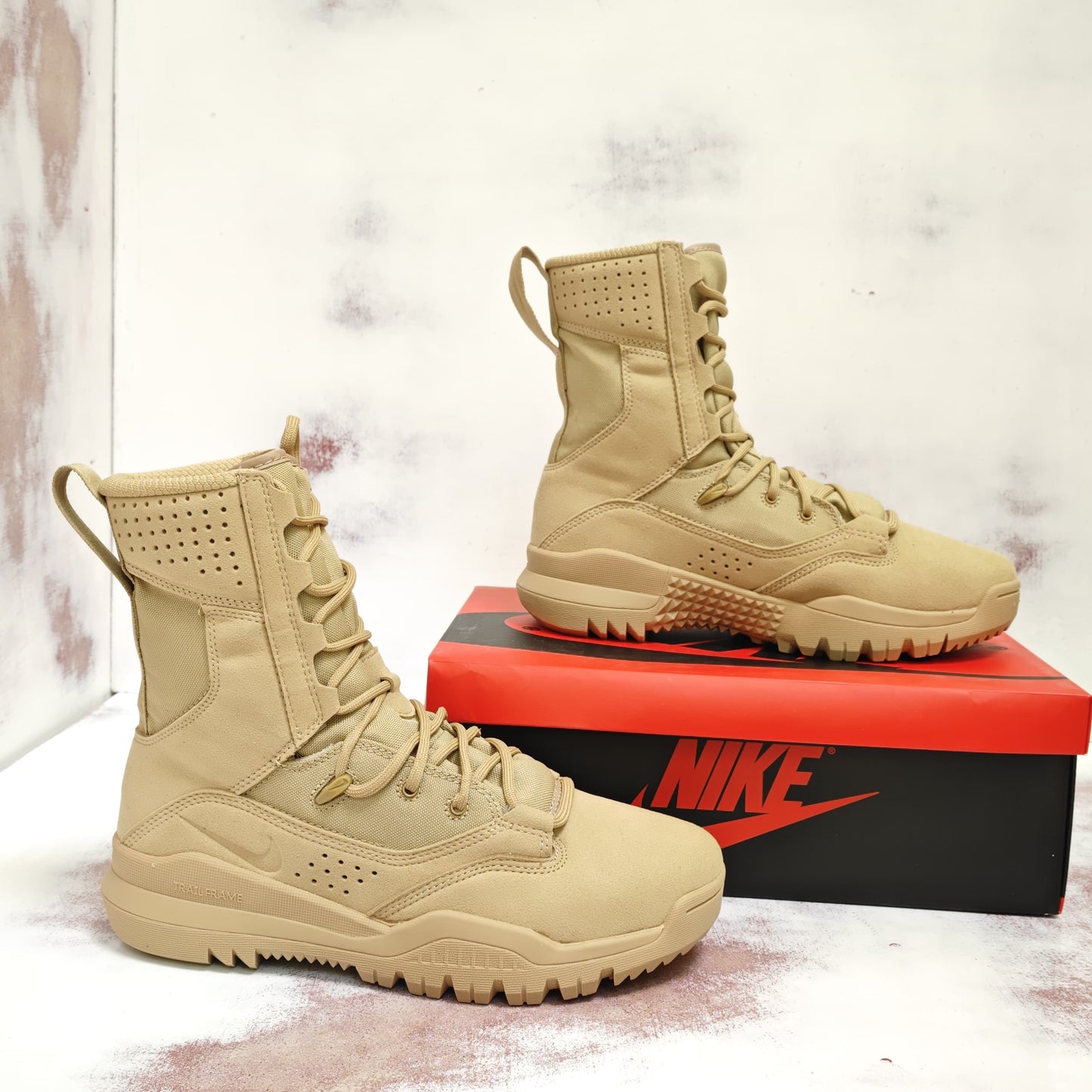 NKE BOTA TACTICA SFB 2 8" COYOTE