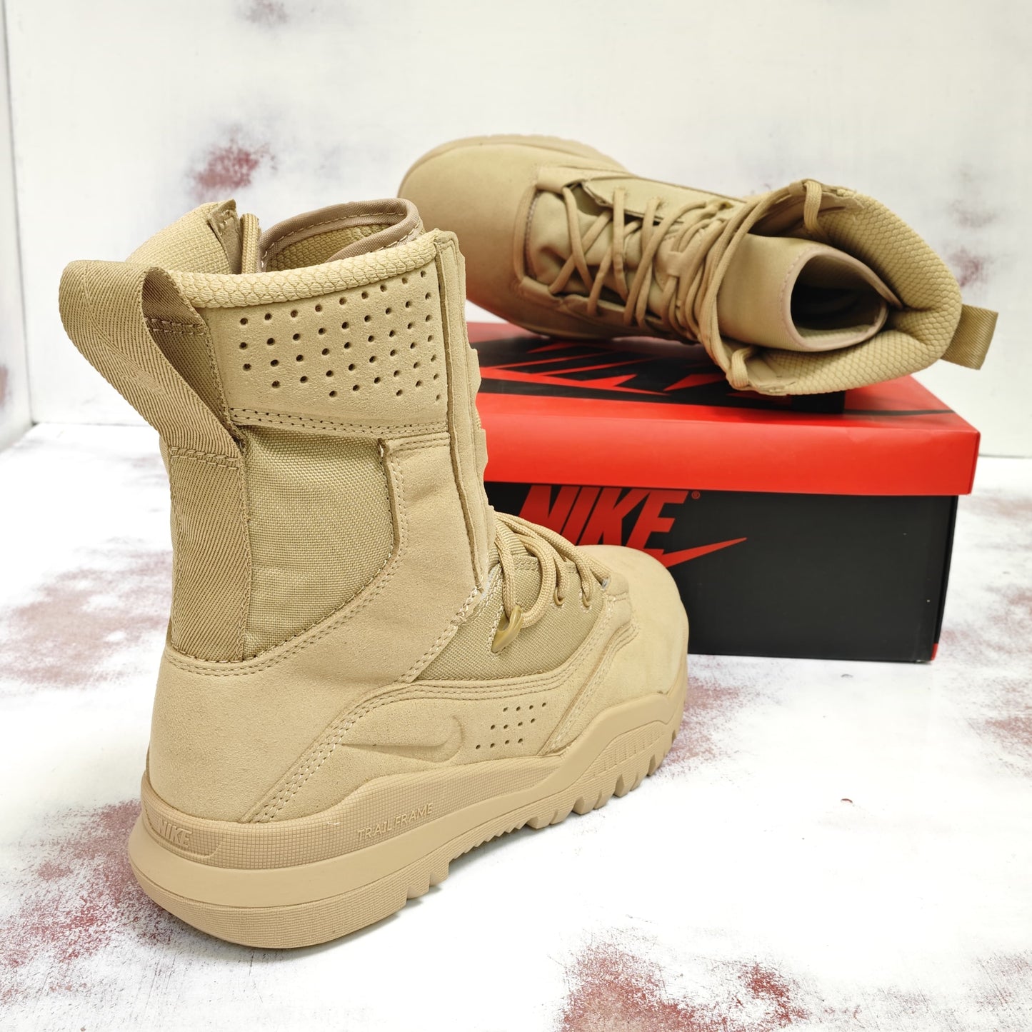 NKE BOTA TACTICA SFB 2 8" COYOTE