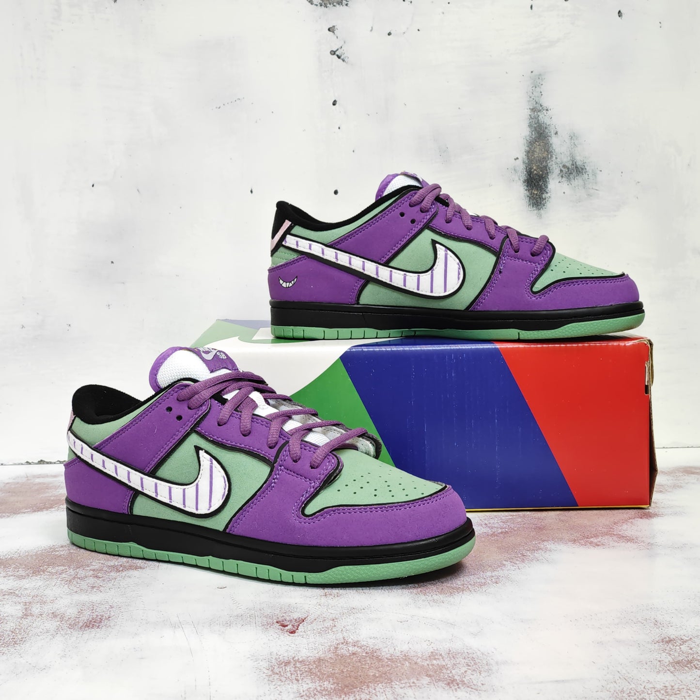 NKE NKE SB DUNK LOW MOJOJO CHICAS SUPER PODEROSAS