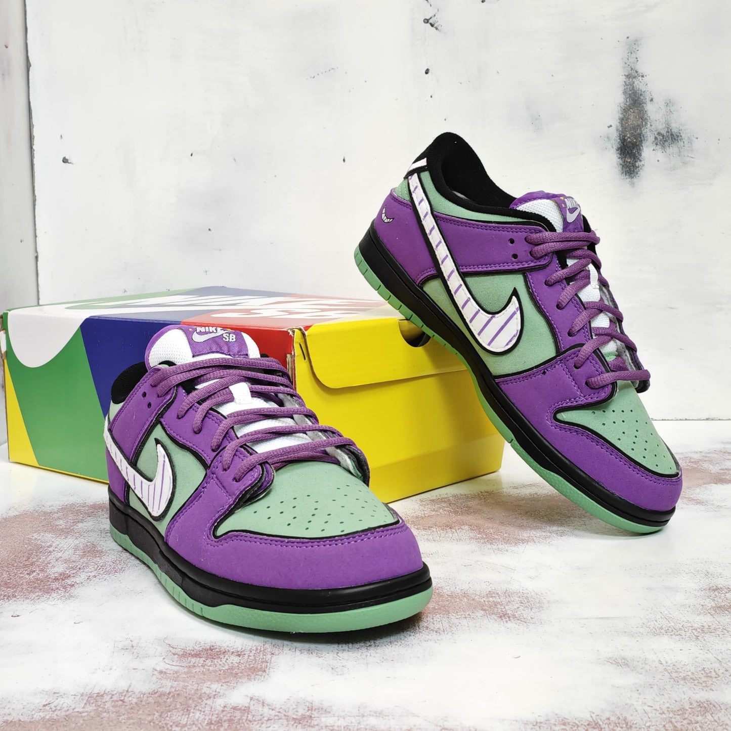 NKE NKE SB DUNK LOW MOJOJO CHICAS SUPER PODEROSAS