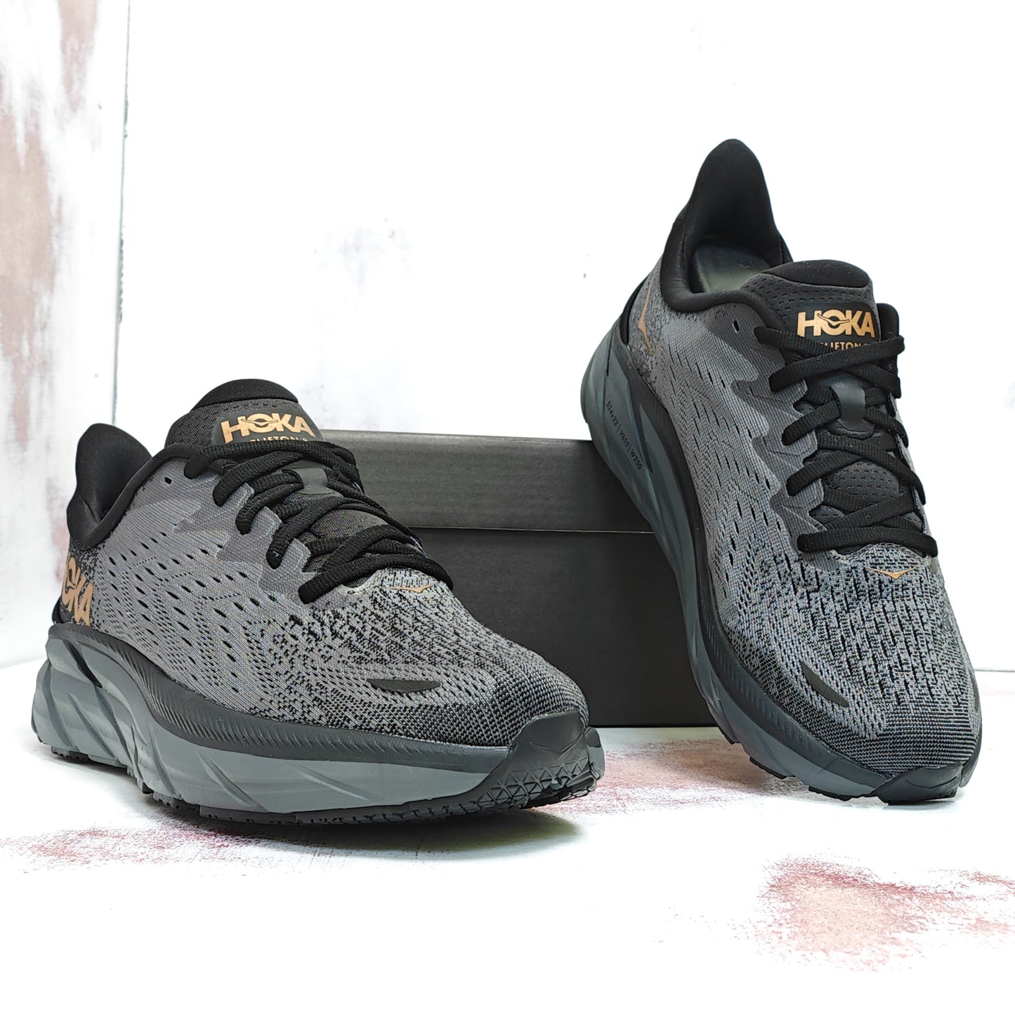 HKA ONE CLIFTON 8 ANTHRACITE GREY RUNNING