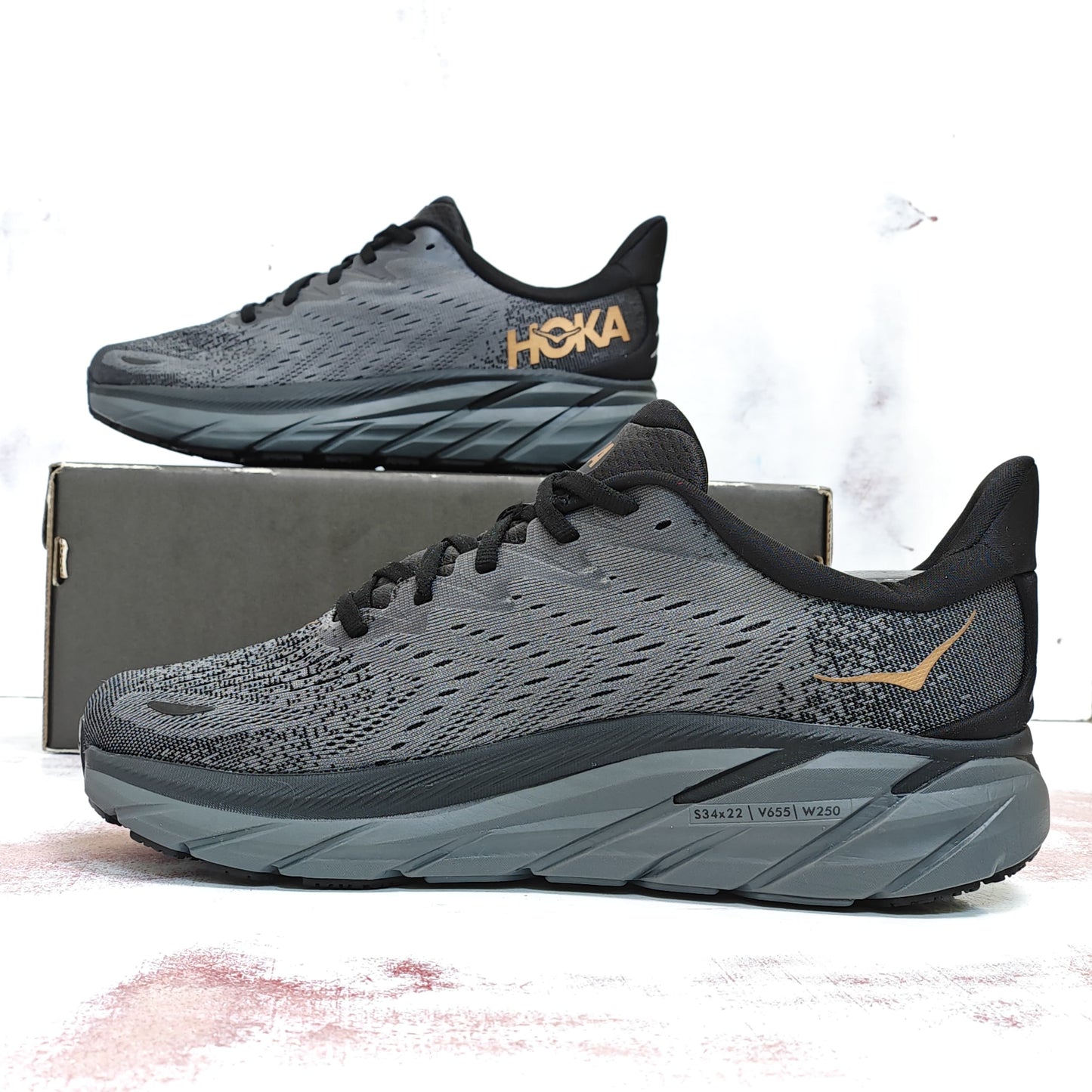 HKA ONE CLIFTON 8 ANTHRACITE GREY RUNNING