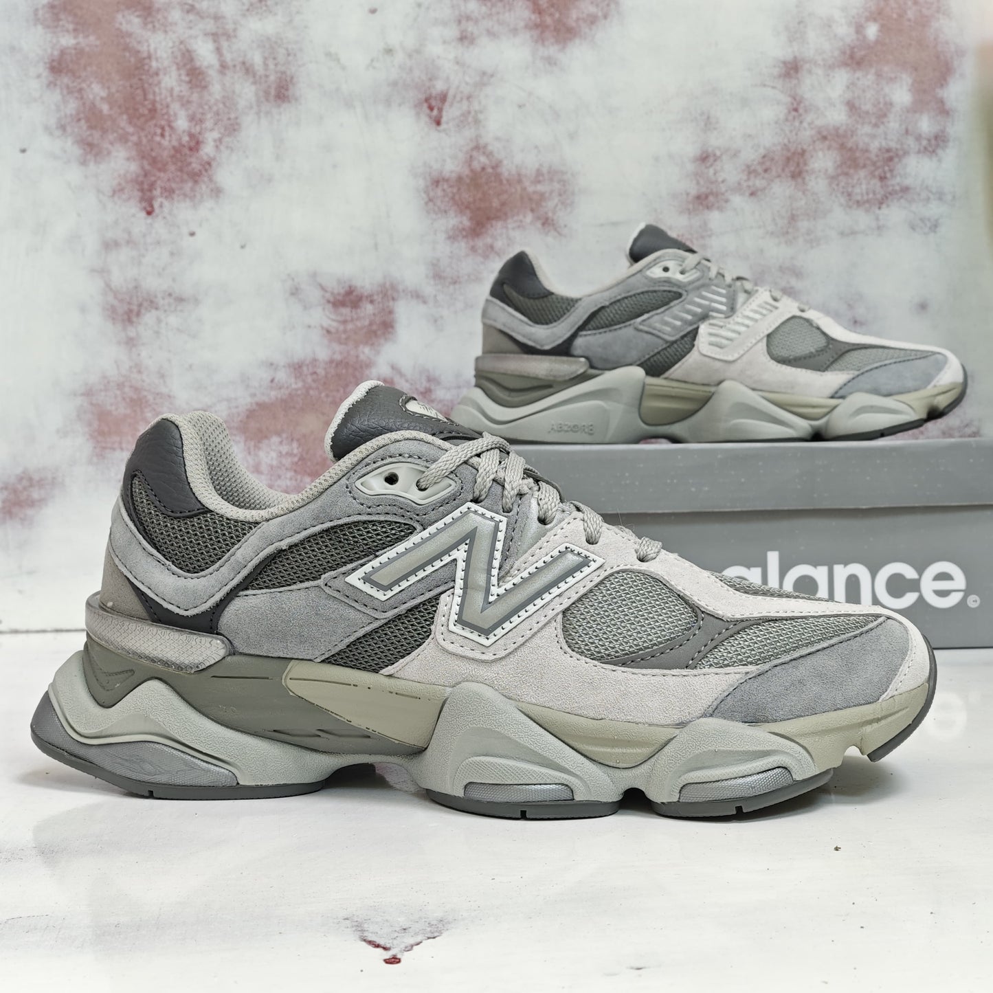 NW BALANCE 9060 SHADOW GREY