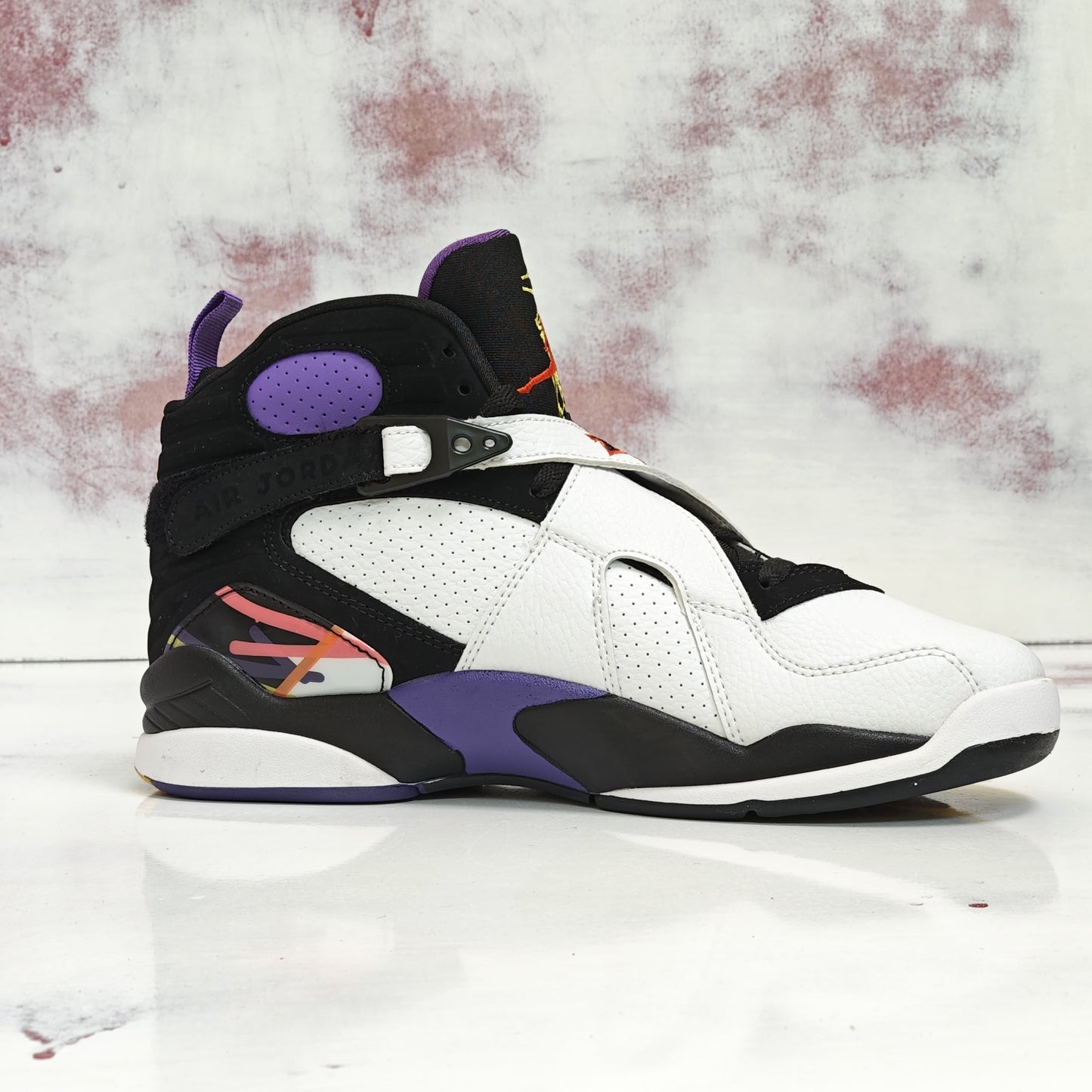 JRDN RETRO 8 THREE PEAT