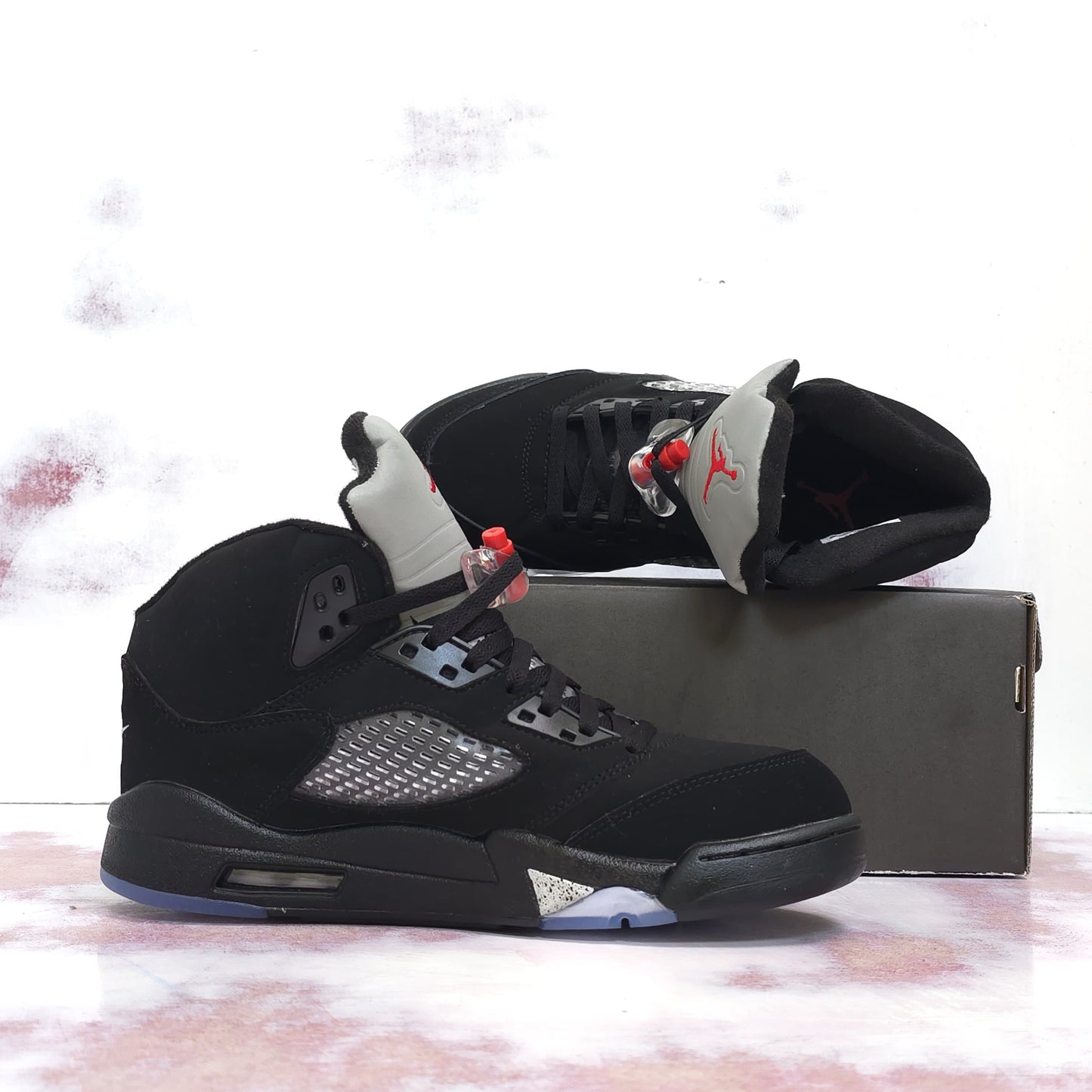 JRDN RETRO 5 BLACK METALLIC