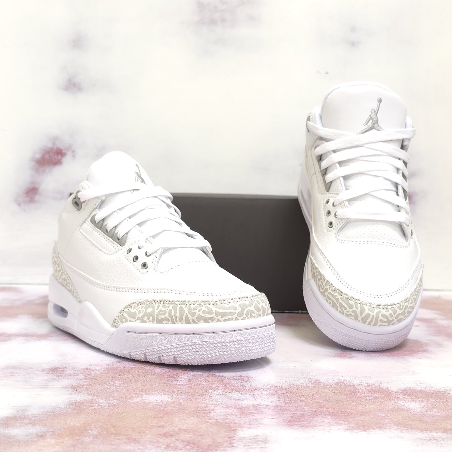 JRDN RETRO 3 PURE MONEY