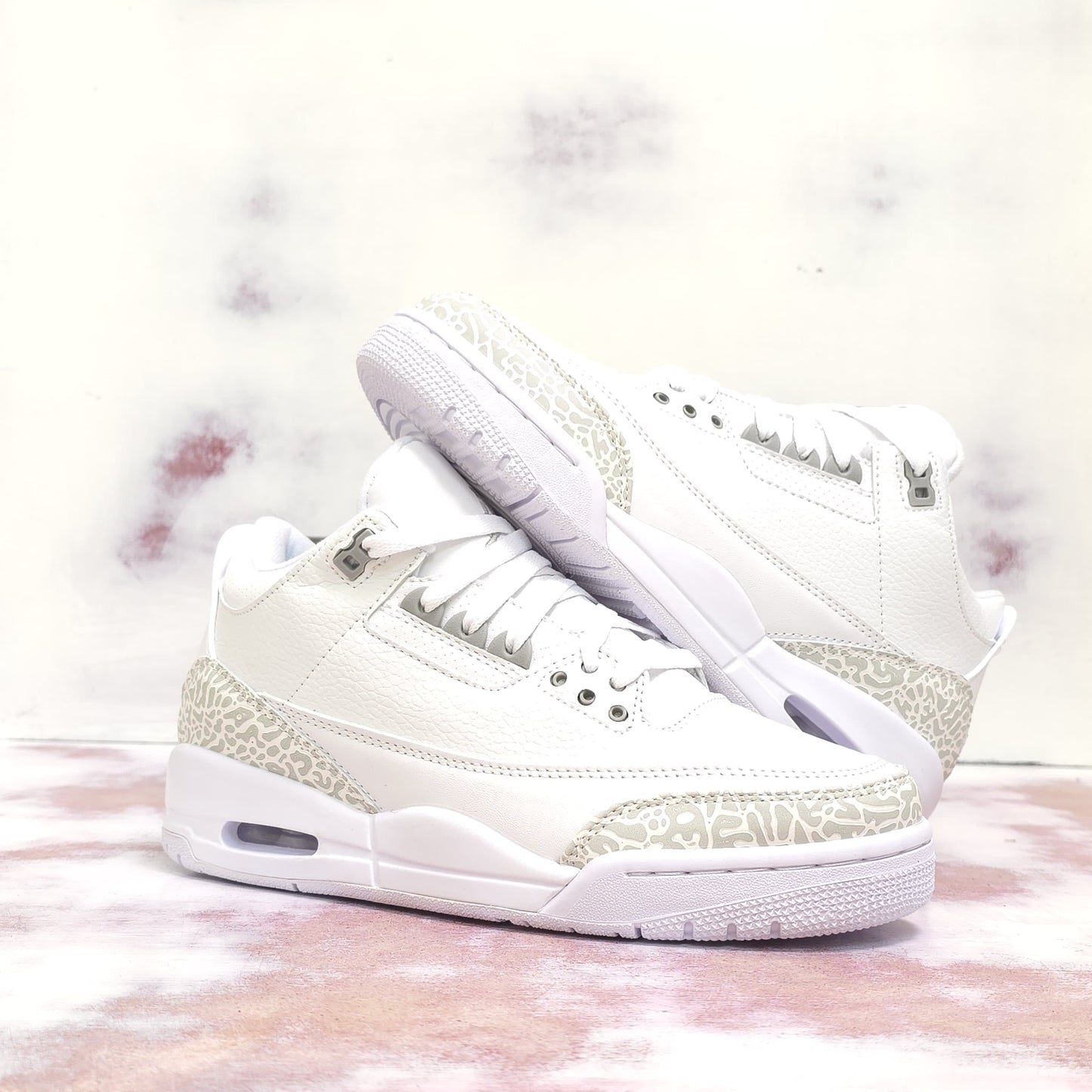 JRDN RETRO 3 PURE MONEY