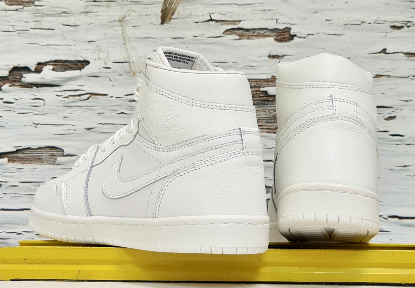 JRDN RETRO 1 HIGH SAIL