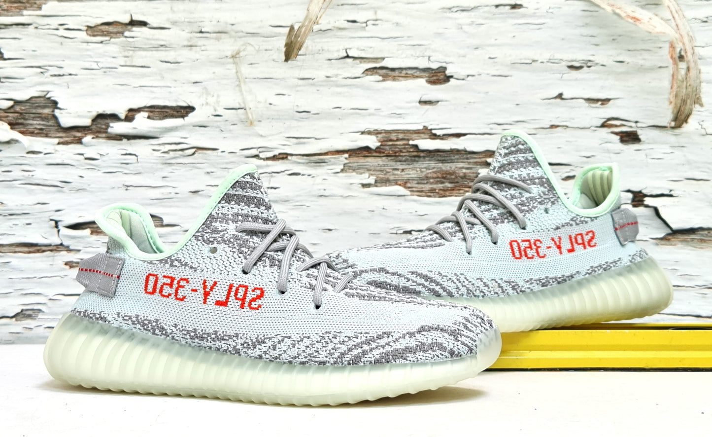 ADDS YZY 350 V2 BLUE TINT