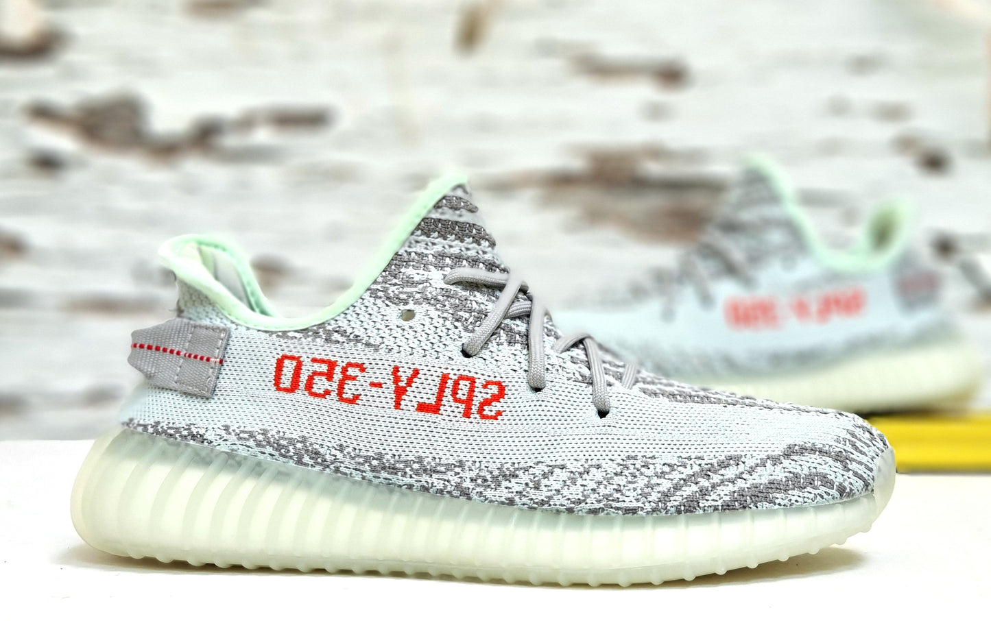 ADDS YZY 350 V2 BLUE TINT