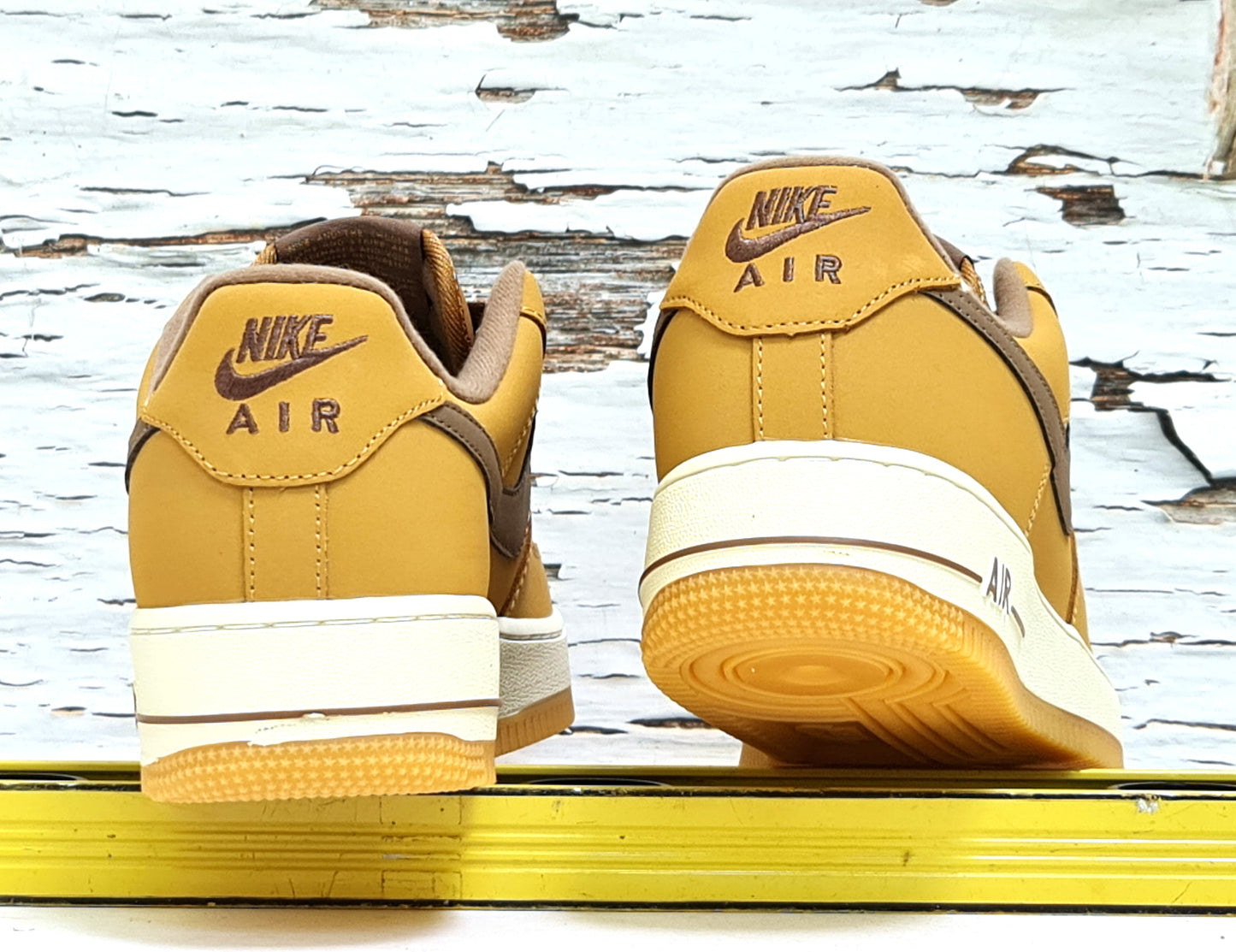 NKE AIR FORCE ONE WHEAT UNDEFEACTED