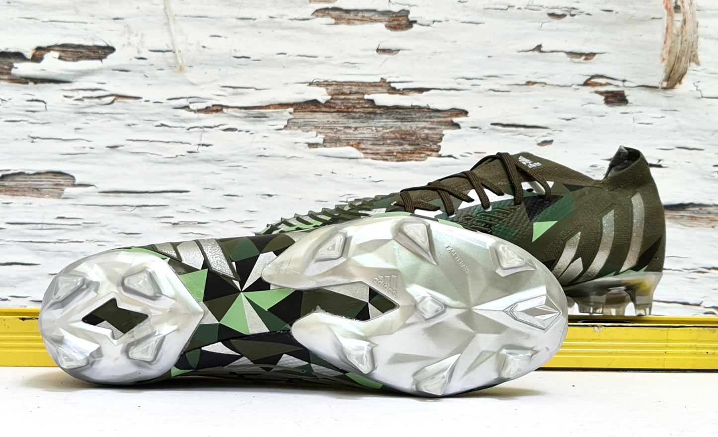 ADDS PREDATOR EDGE GEOMETRIC CAMO