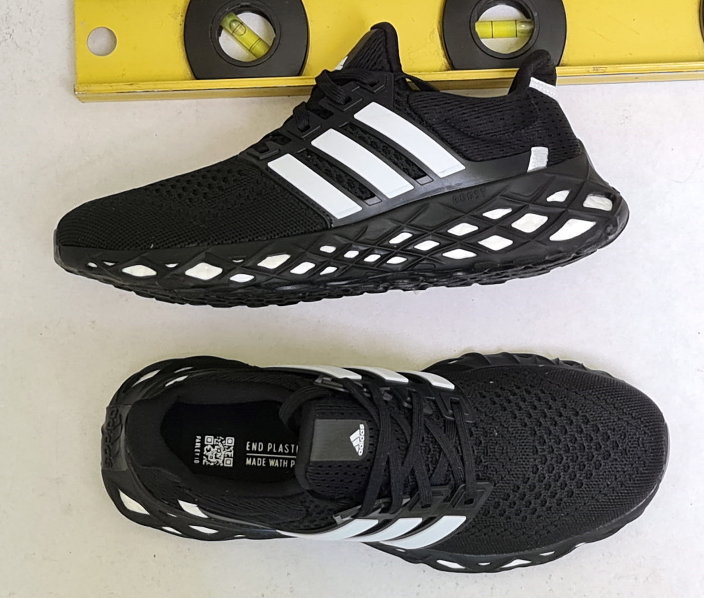 ADDS ULTRABOOST CAGED BLACK & WHITE