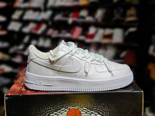 NKE AIR FORCE 1 CUSTOM WHITE