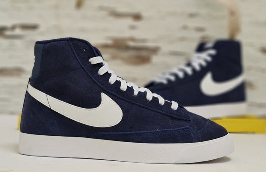 NKE BLAZER SUEDE HYPER DARK BLUE