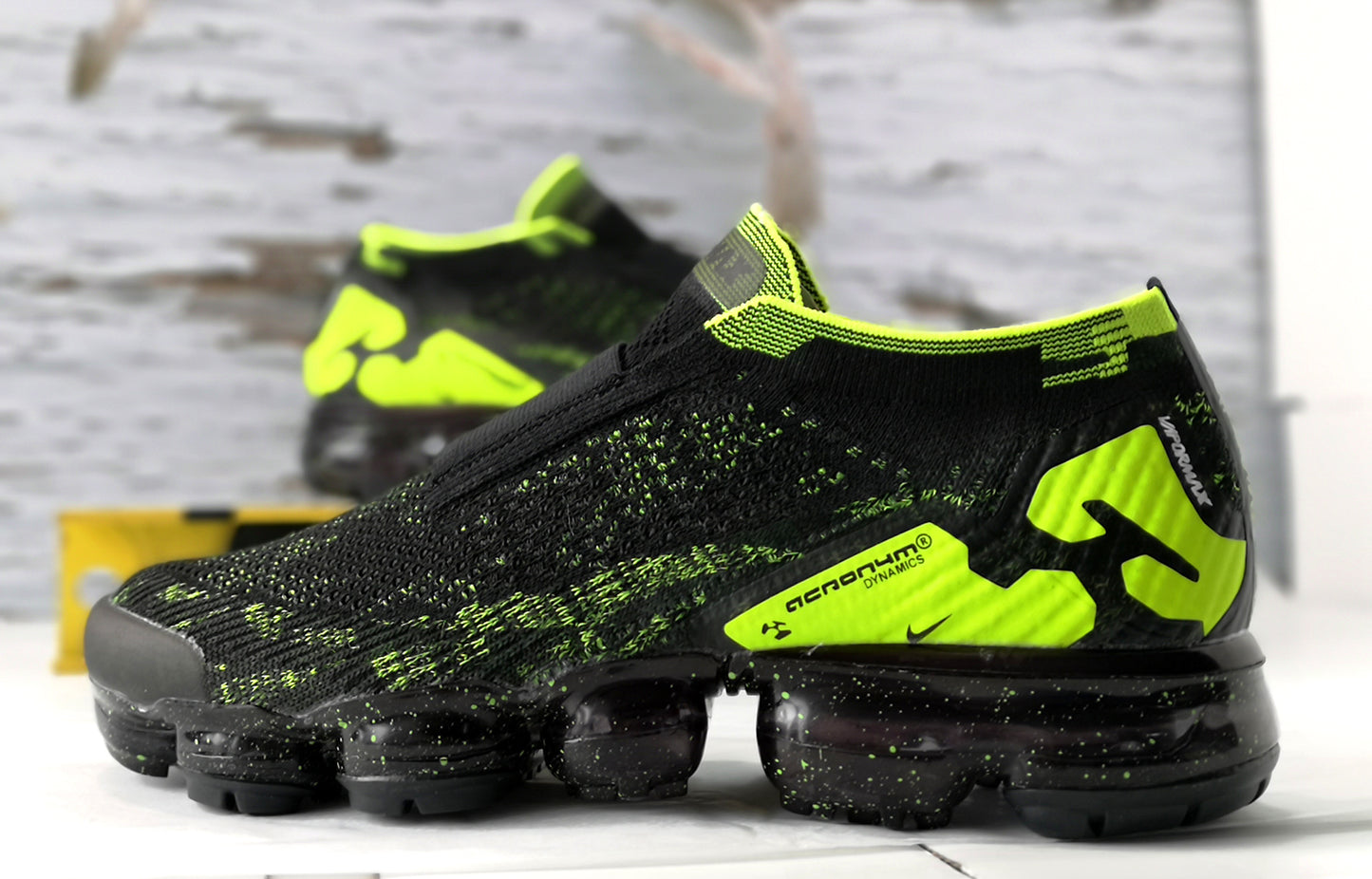 NKE VAPORMAX ACRONYM