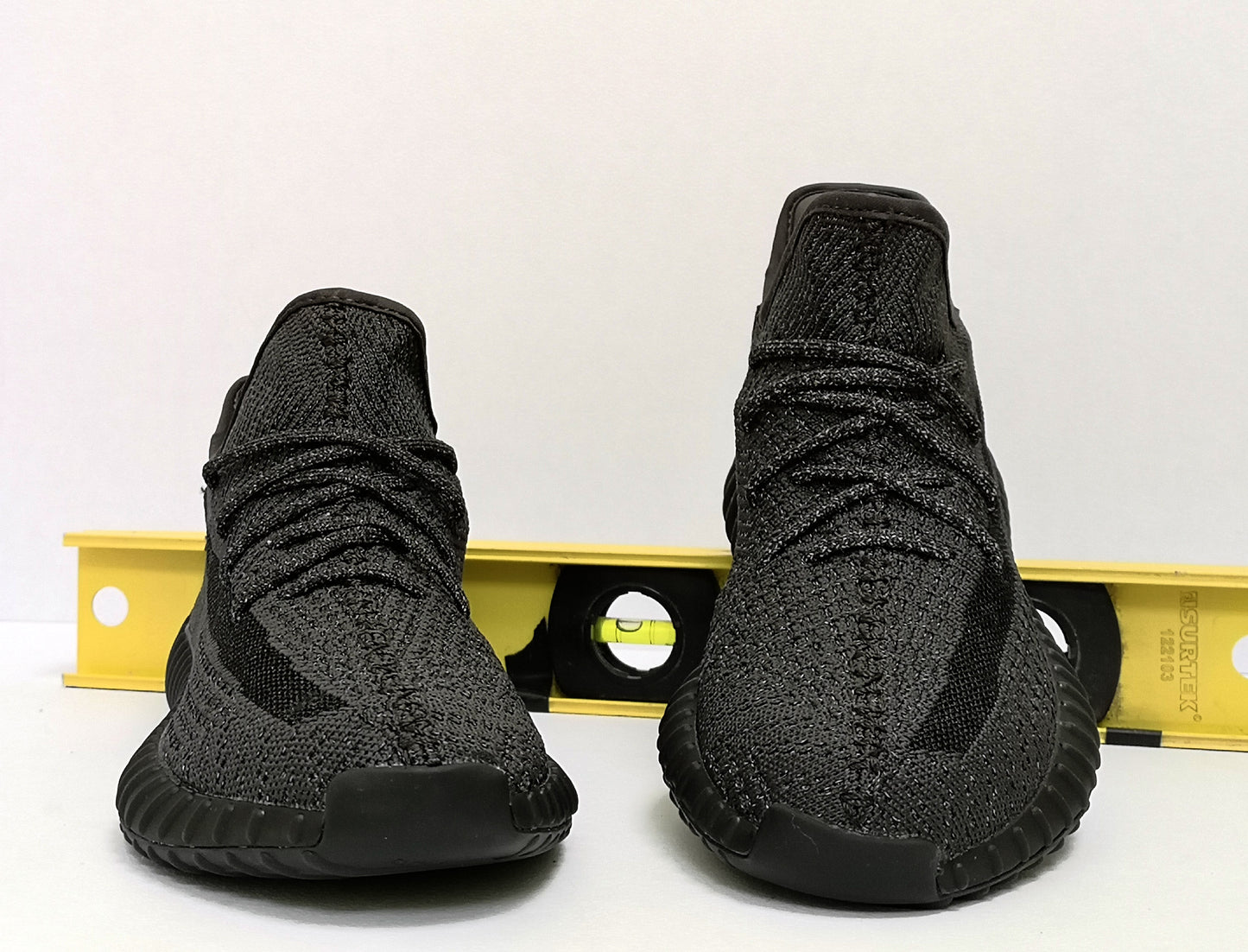 ADDS YZY 350 STACTIC BLACK ALL REFLECTIVE