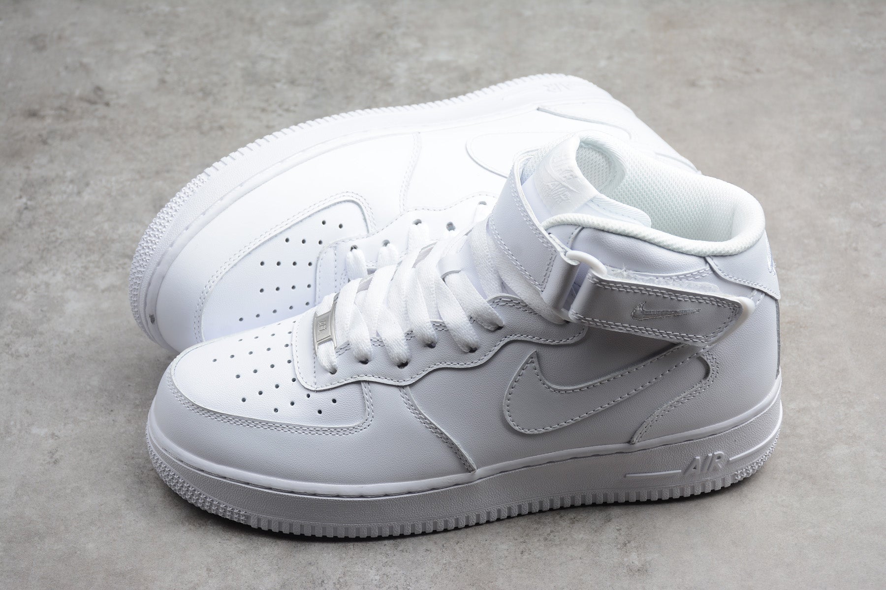 NKE AIR FORCE ONE MID WHITE – tetetenis